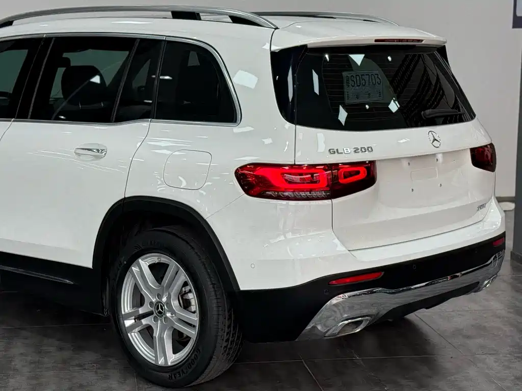 Mercedes-Benz GLB 2021 — фото 18