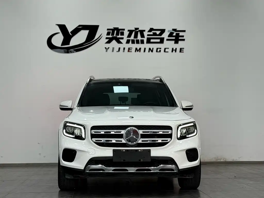 Mercedes-Benz GLB 2021