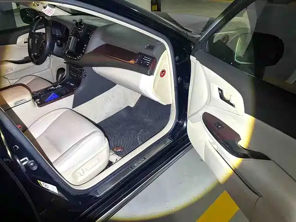 Toyota Crown 2010