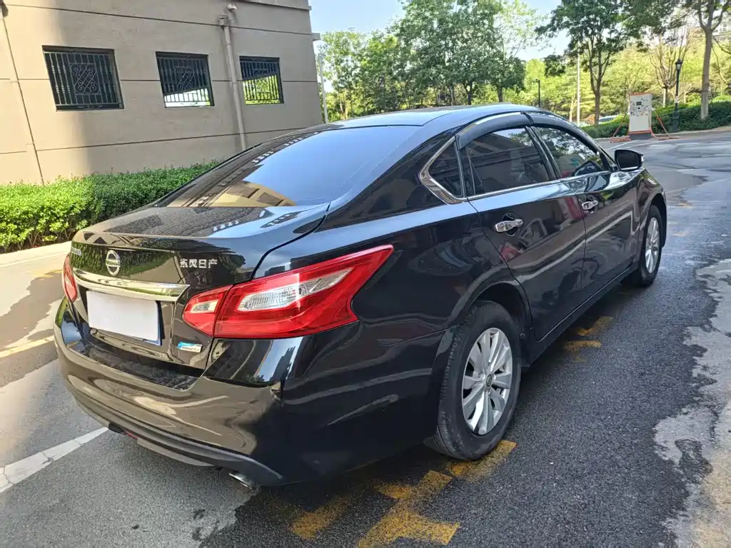 Nissan Teana 2017 — фото 13