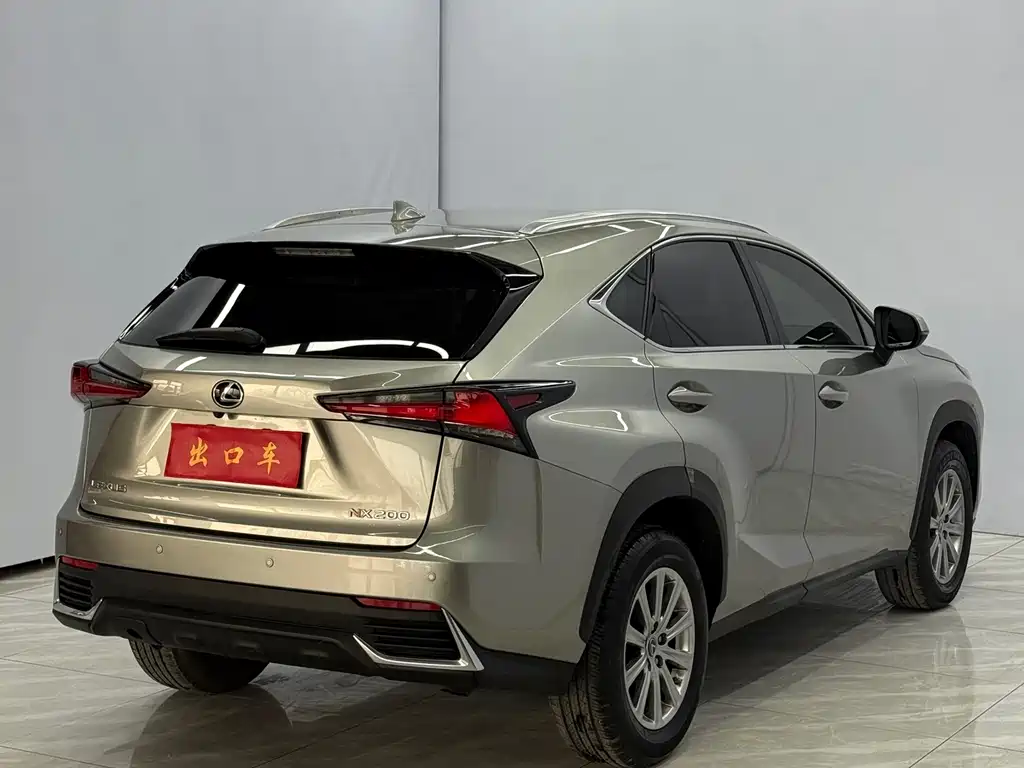 Lexus NX 2021