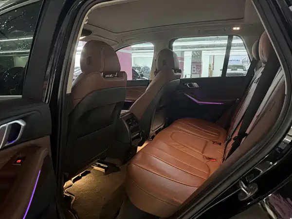 BMW X5 2021
