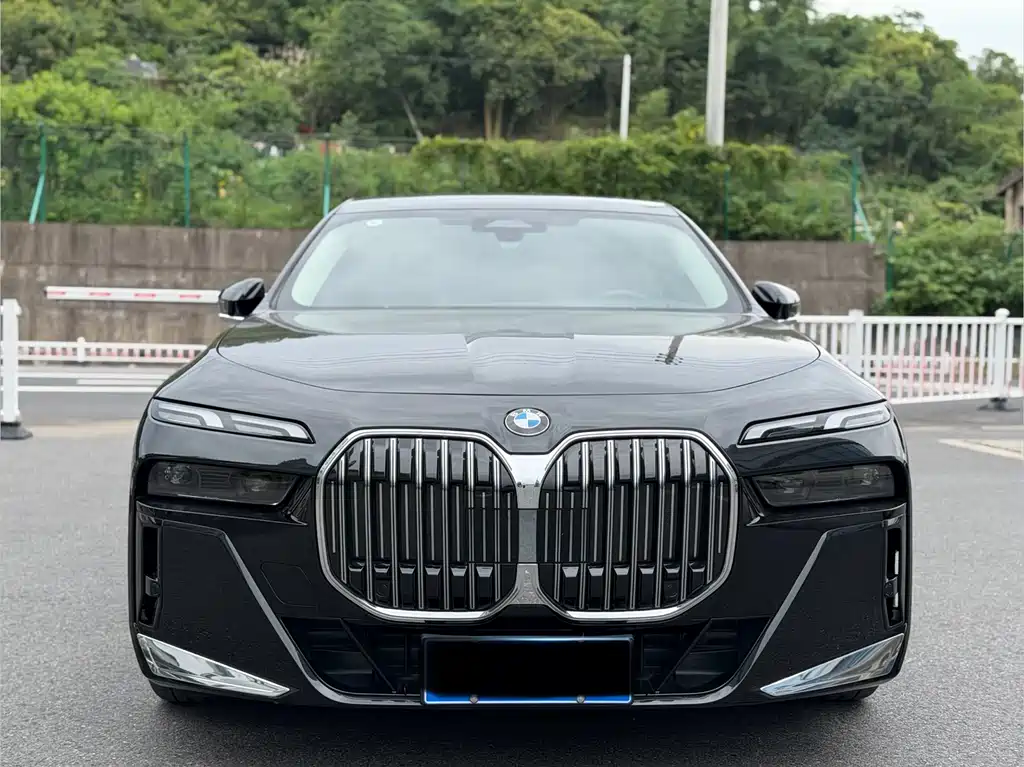 BMW 7 Series 2025