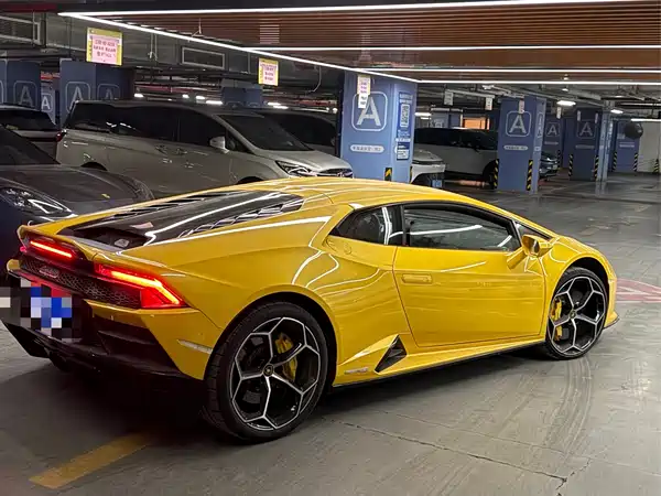 Lamborghini Huracan 2020