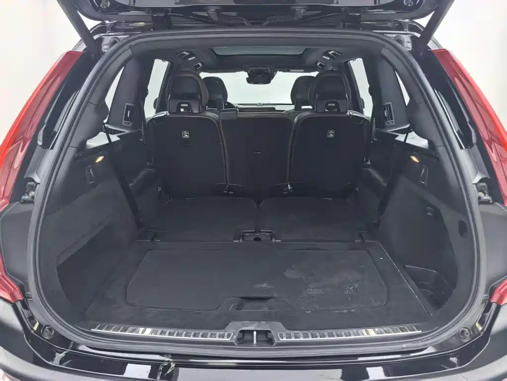 Volvo XC90 2021 — фото 28