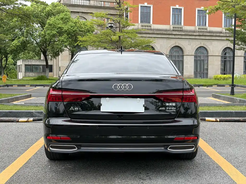 Audi A6L 2020