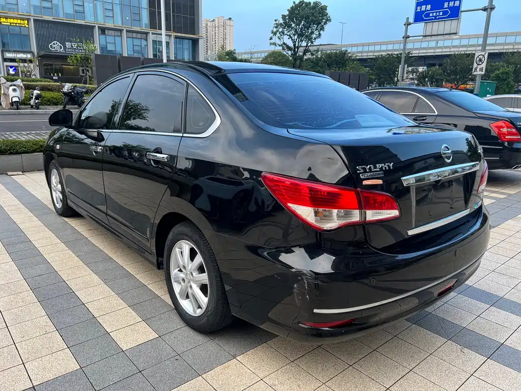 Nissan Sylphy 2018 — фото 16