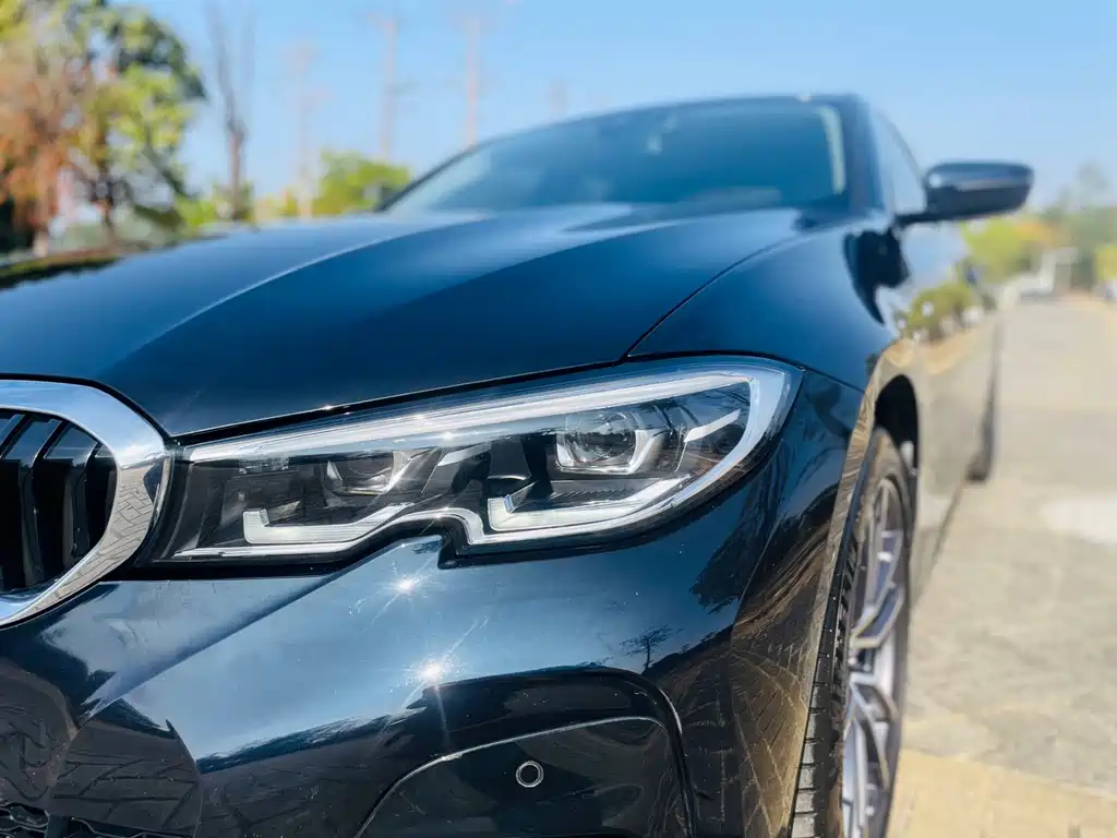 BMW 3 Series 2023 — фото 15