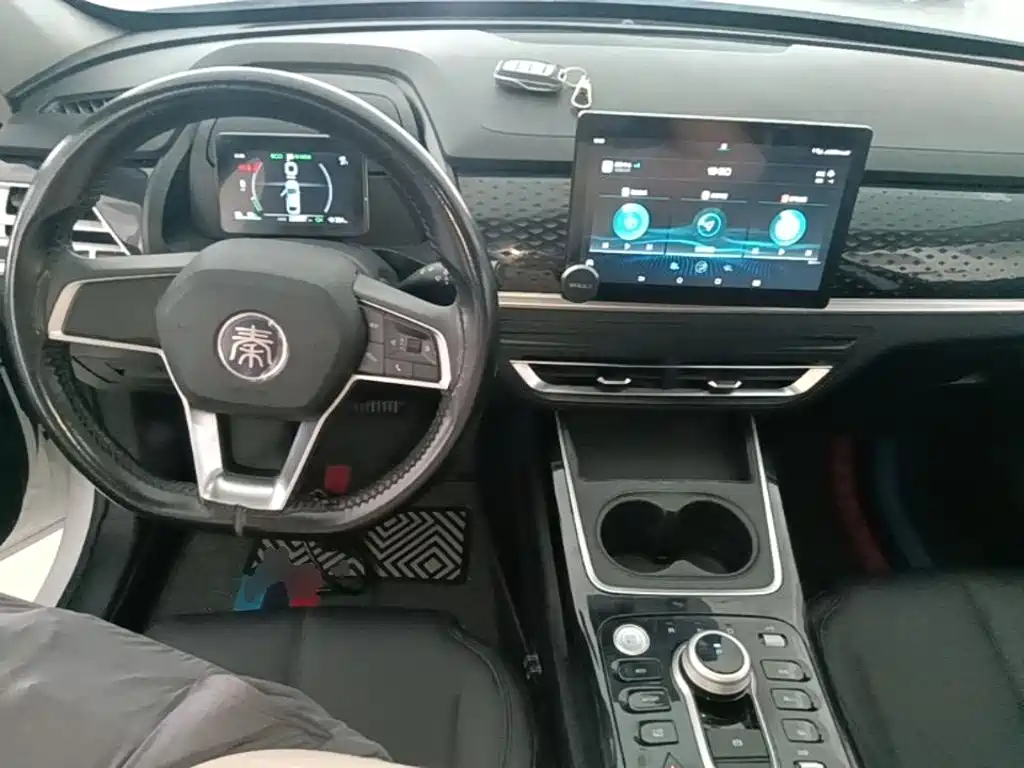 BYD Qin PLUS 2023 — фото 10