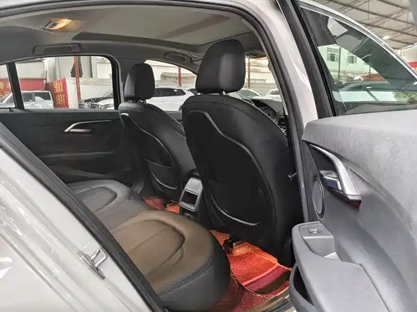 BMW 1 Series 2018