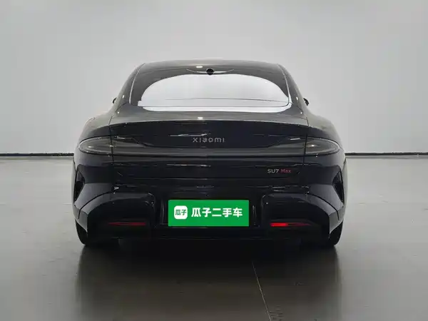 Xiaomi SU7 2024