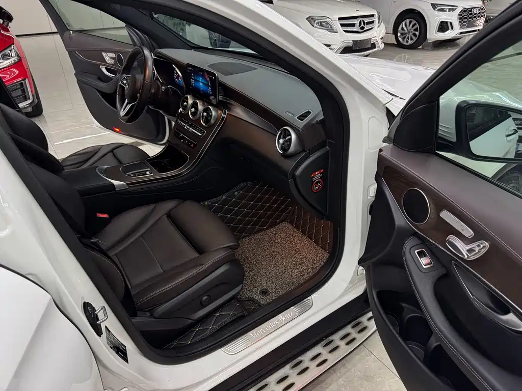 Mercedes-Benz GLC 2020 — фото 13