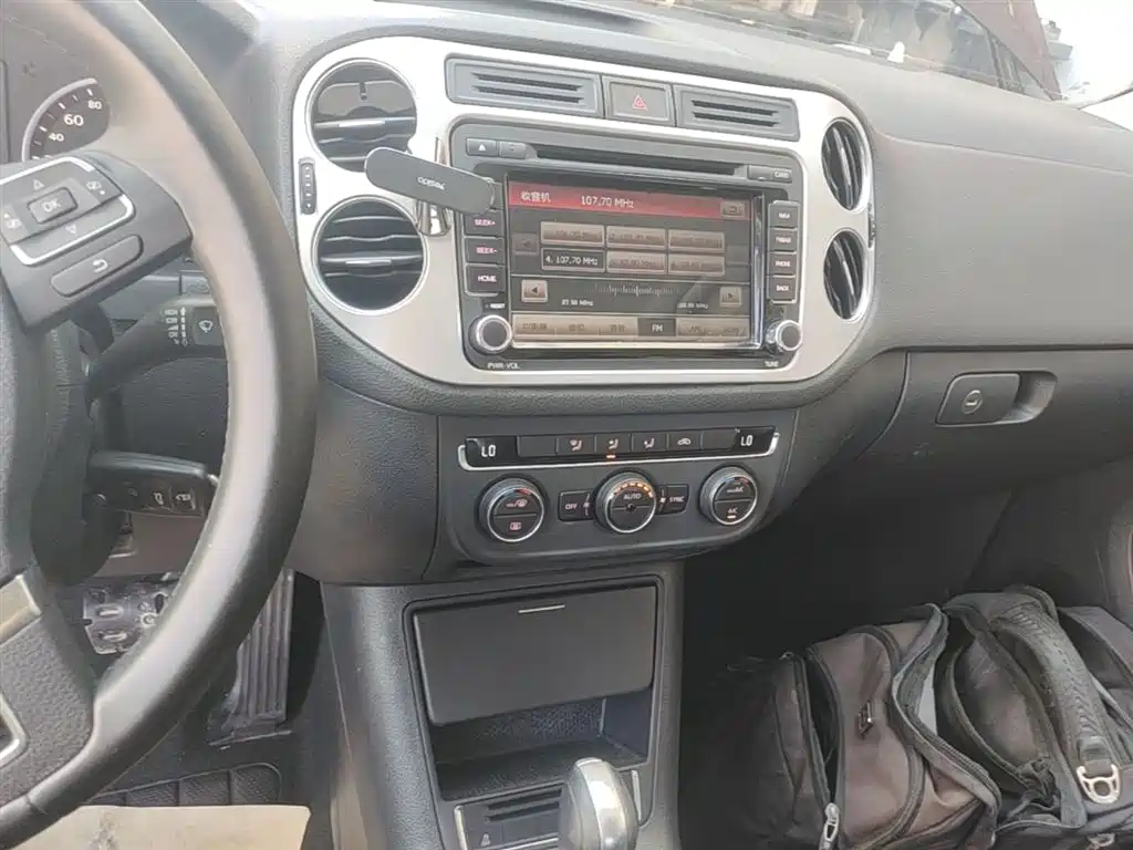 Volkswagen Tiguan 2015 — фото 13