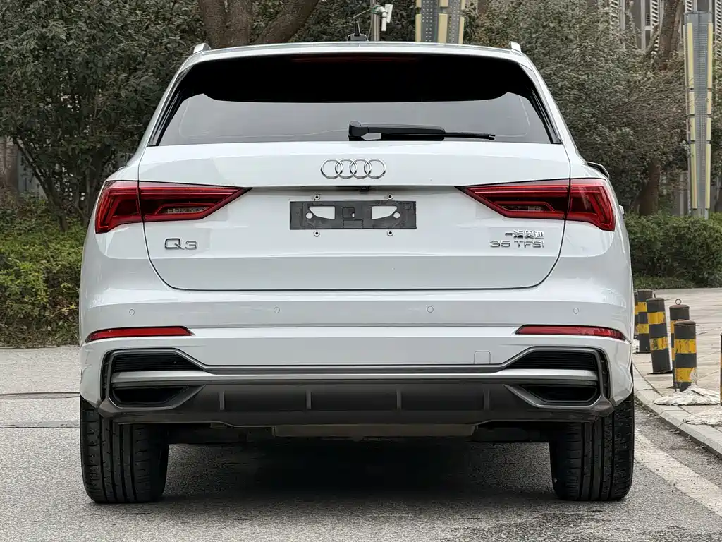 Audi Q3 2022 — фото 9