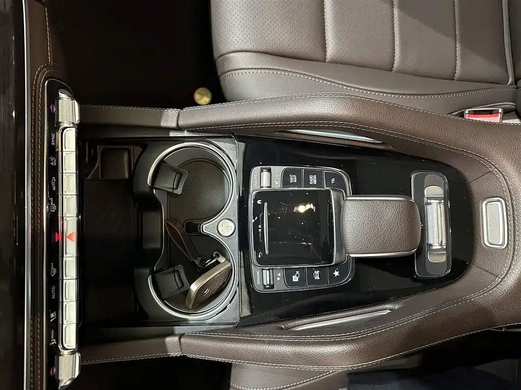 Mercedes-Benz GLS 2023 — фото 11