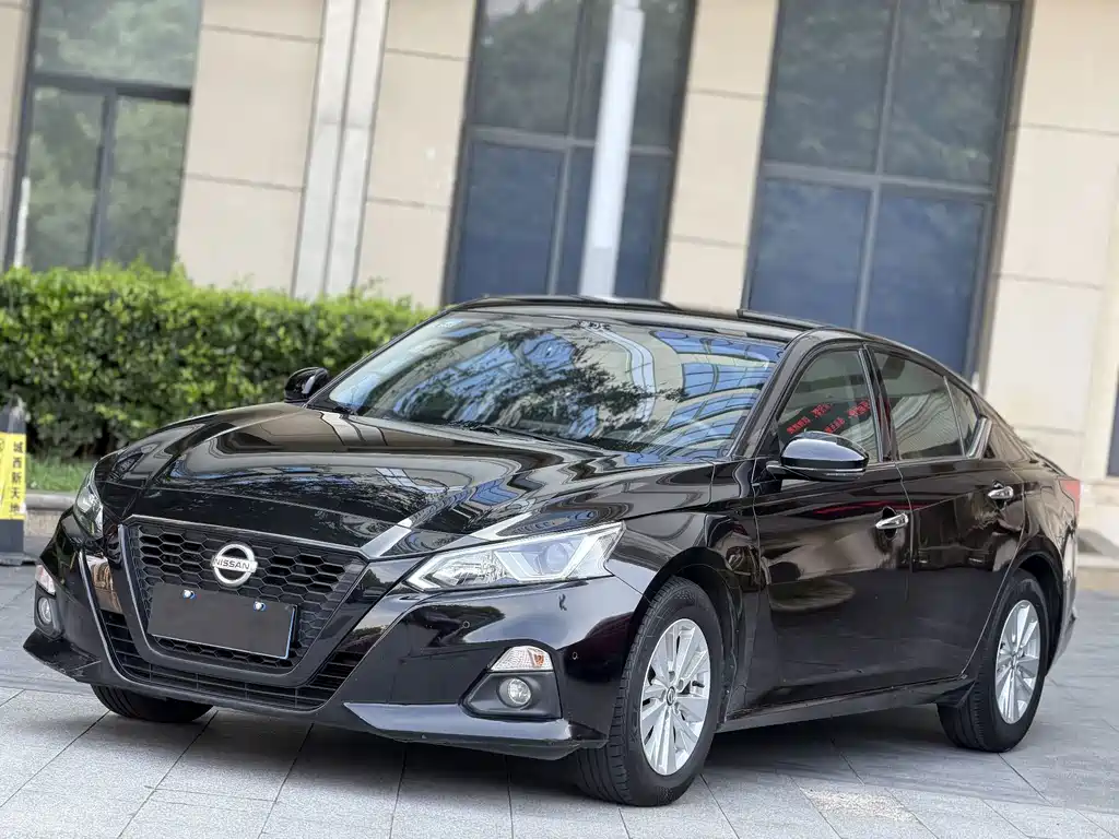 Nissan Teana 2022