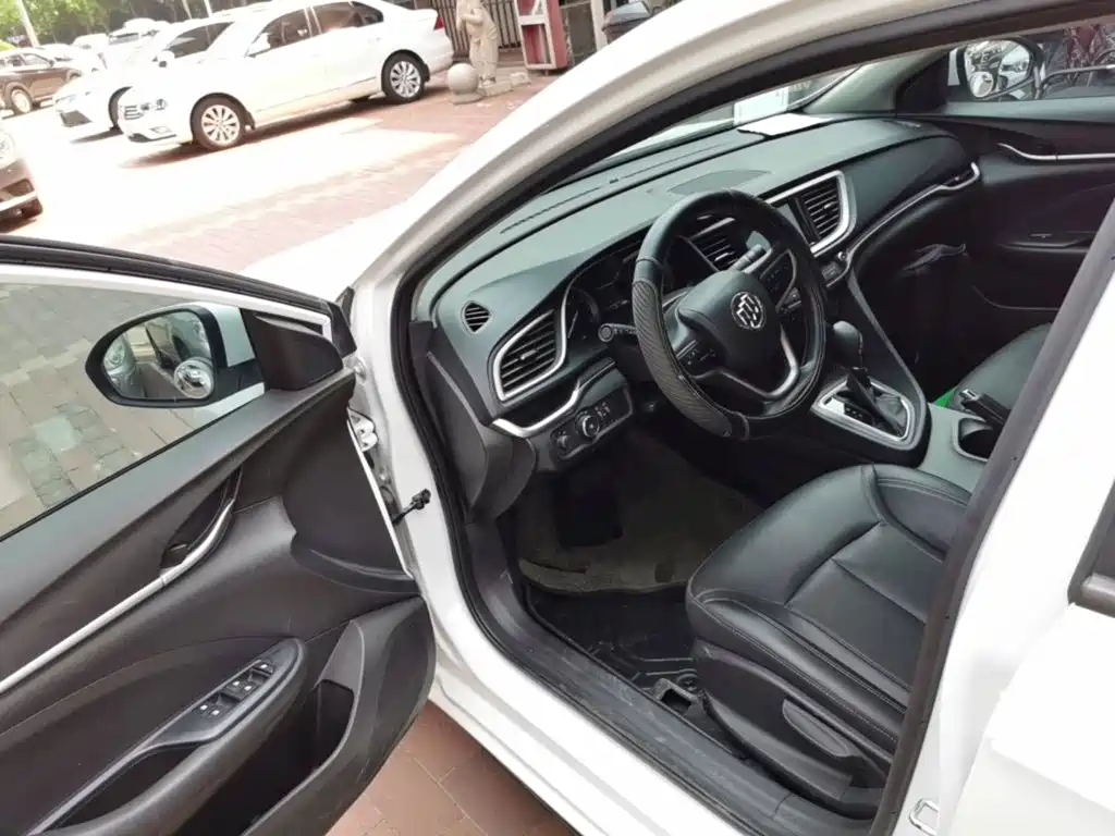 Buick Excelle GT 2021 — фото 12