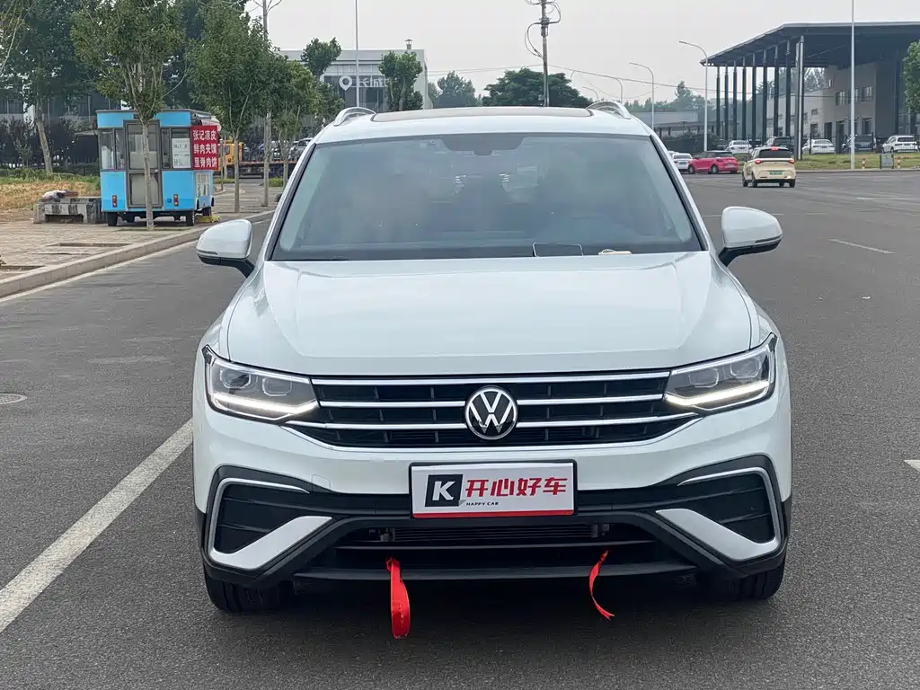 Volkswagen Tiguan L 2023