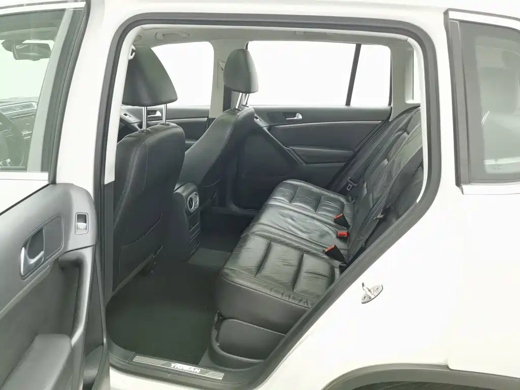 Volkswagen Tiguan 2016 — фото 15