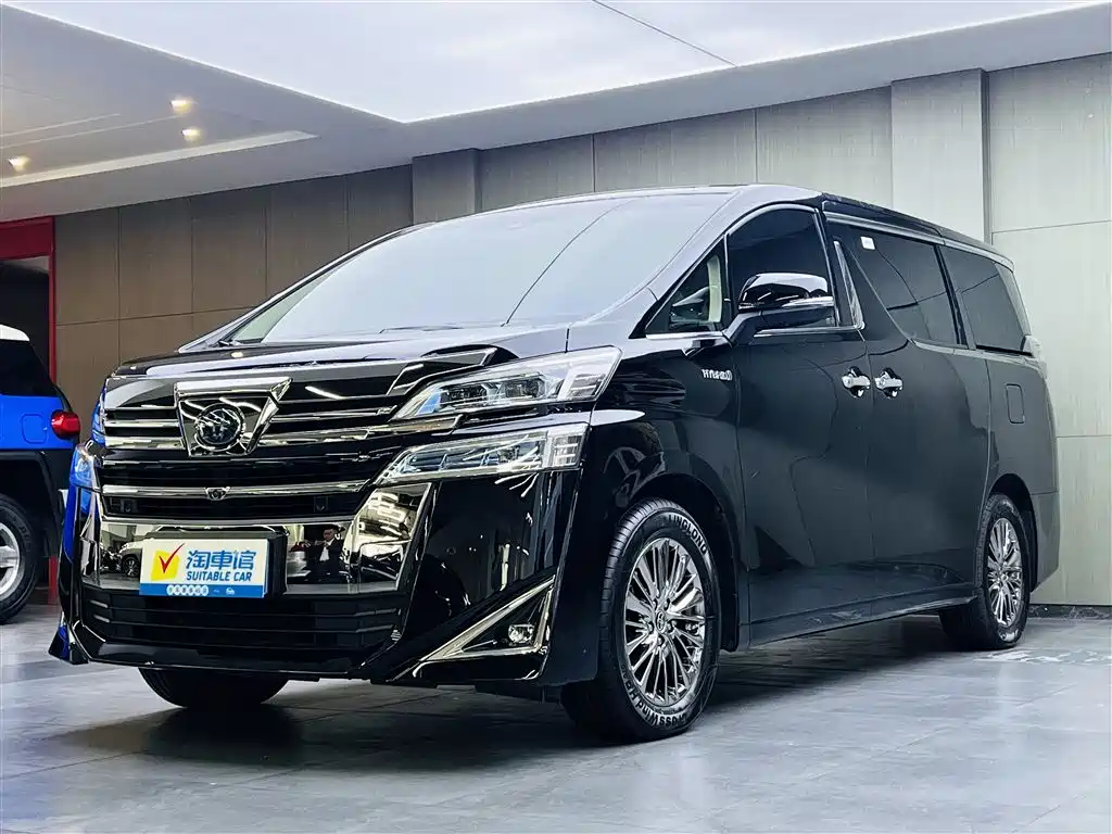 Toyota Vellfire 2021 — фото 1