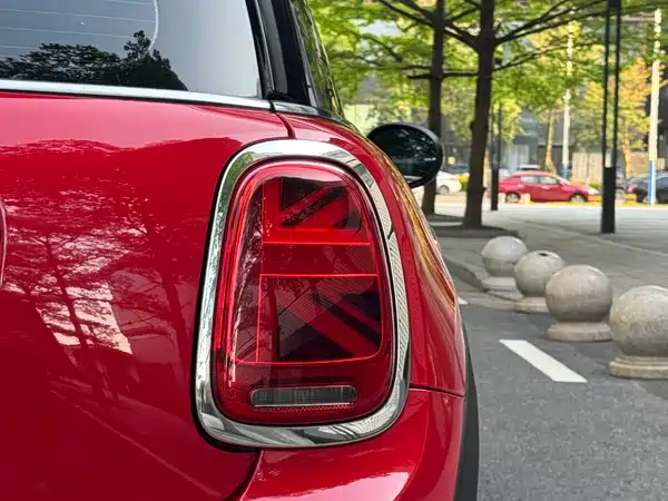 MINI MINI 2019