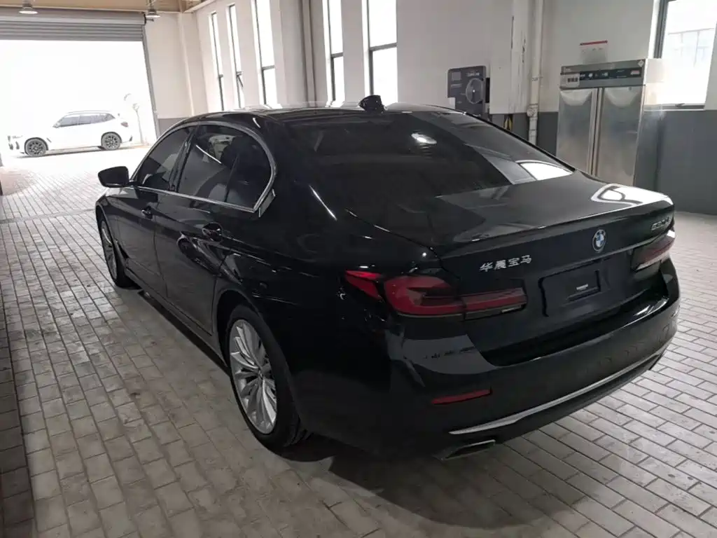 BMW 5 Series 2022