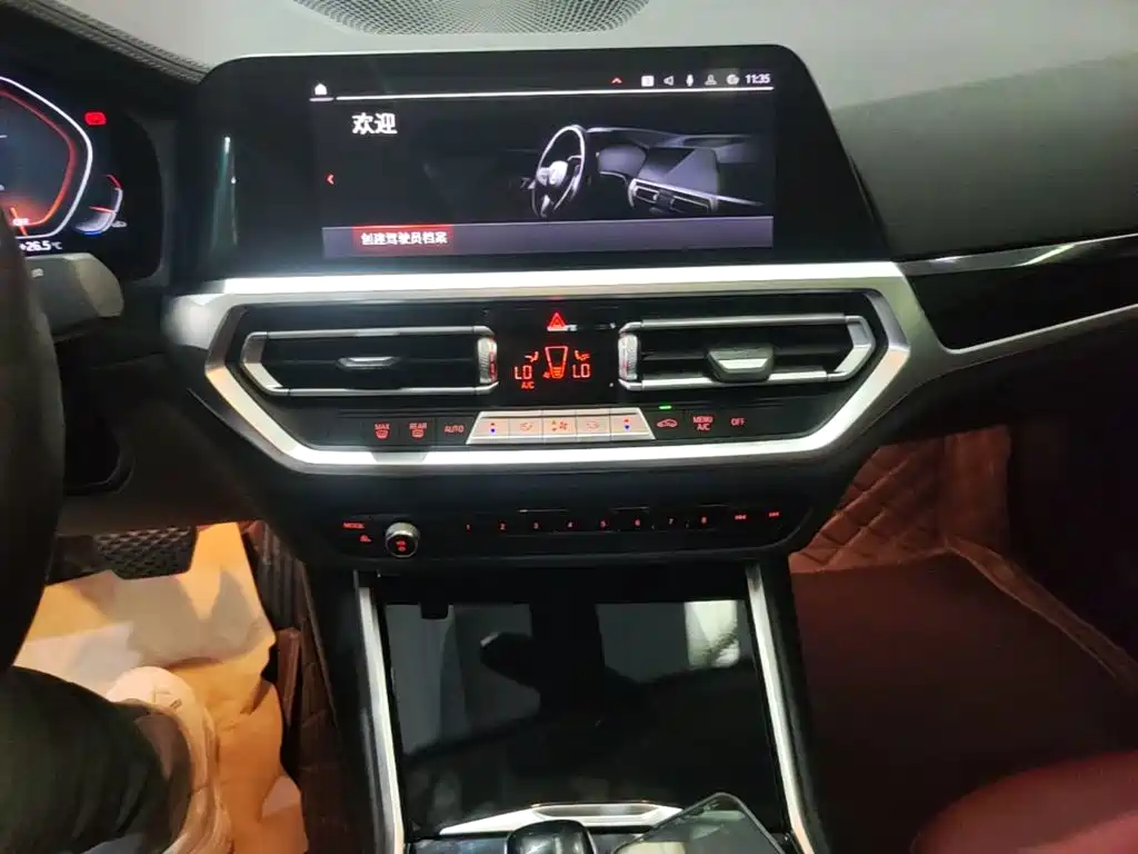 BMW 3 Series 2022 — фото 13