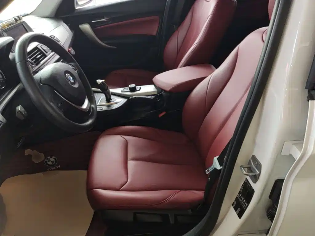 BMW 1 Series 2019 — фото 15