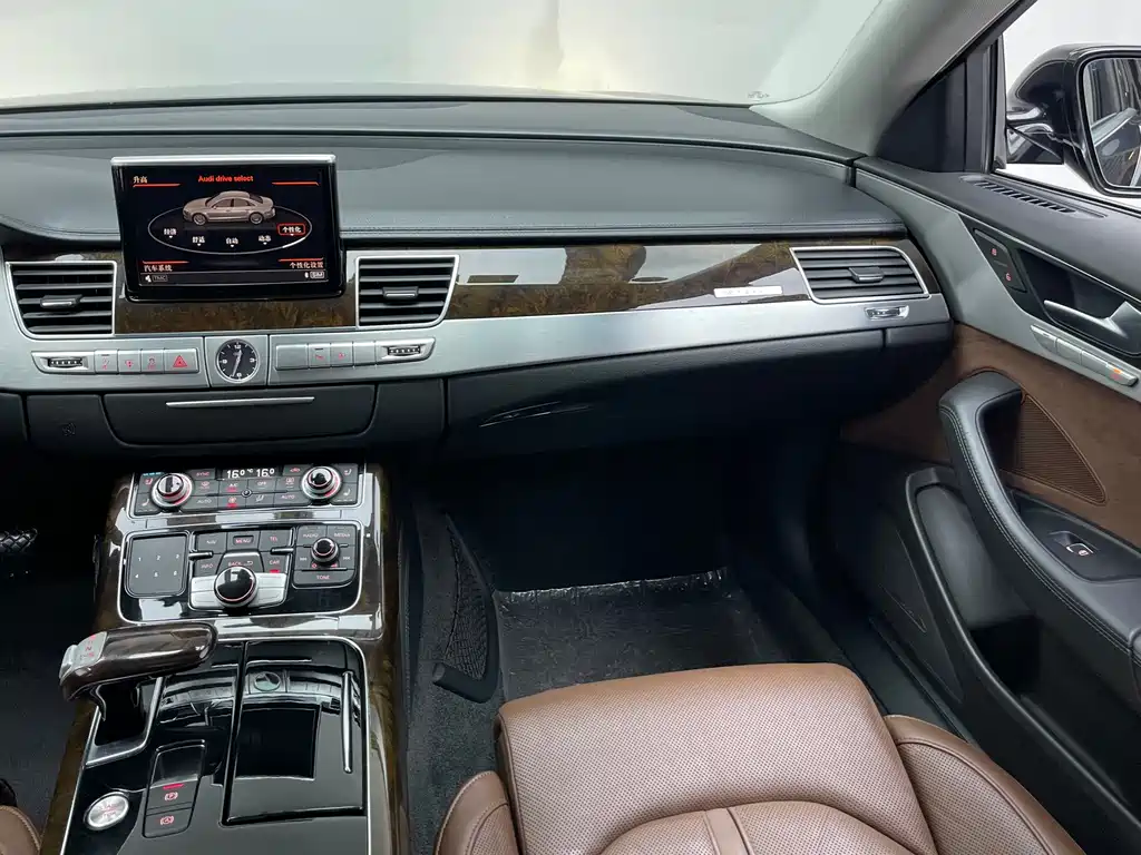 Audi A8 2014