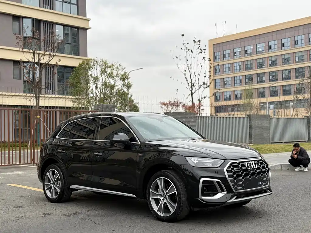 Audi Q5L 2023 — фото 3