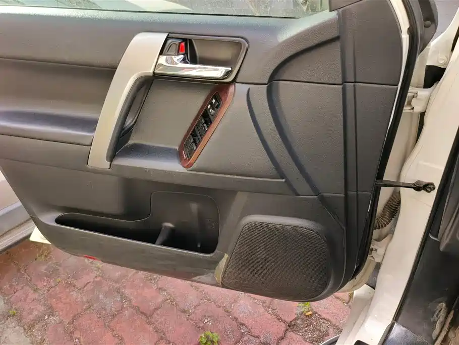Toyota Prado 2015