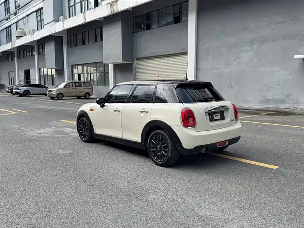 MINI 2015
