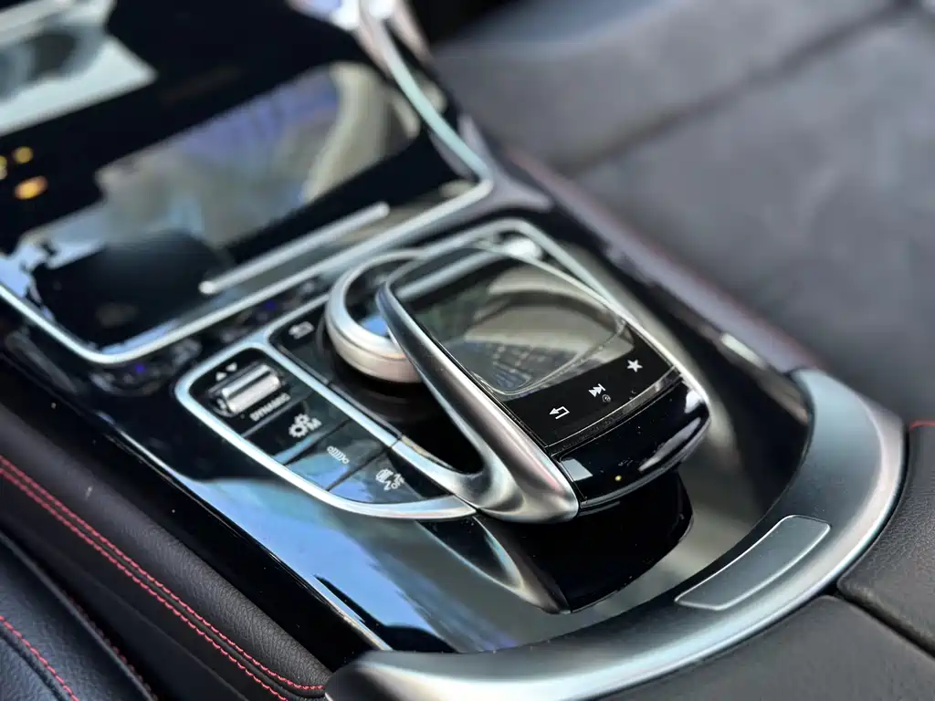 Mercedes-Benz GLC Coupe AMG 2018 — фото 11