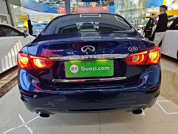 Infiniti Q50L 2017