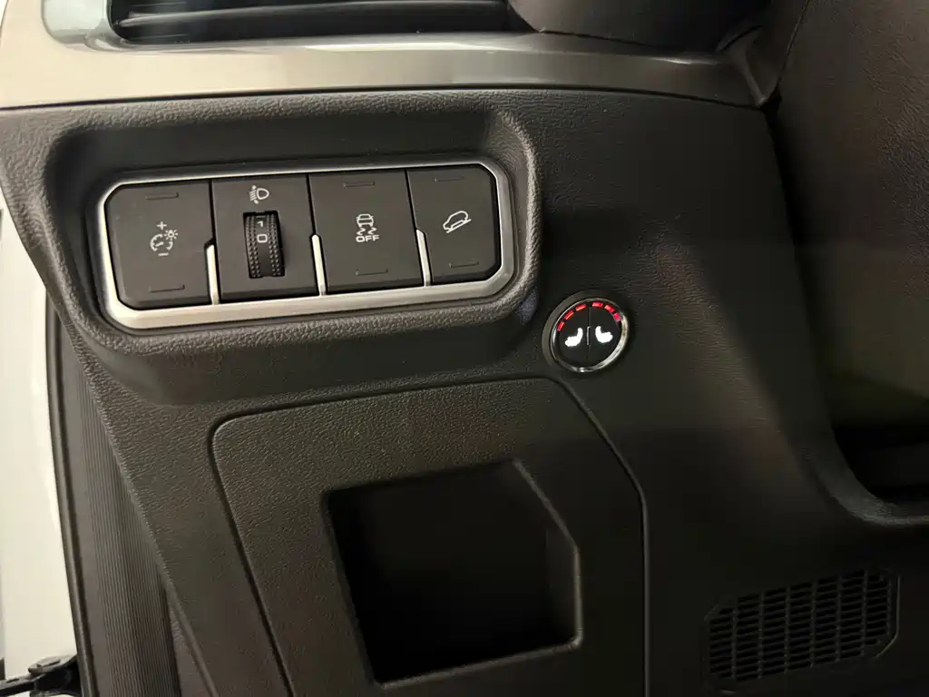 Haval H6 2023 — фото 16