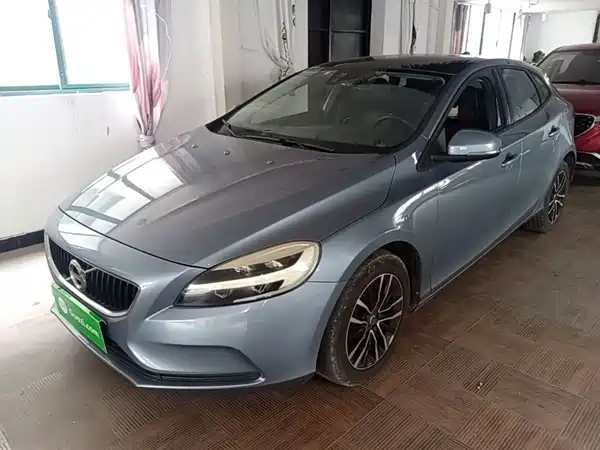 Volvo V40 2016