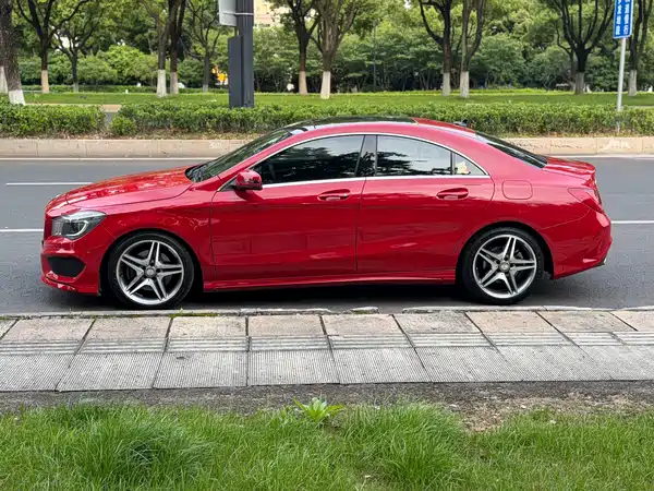Mercedes-Benz CLA 2015