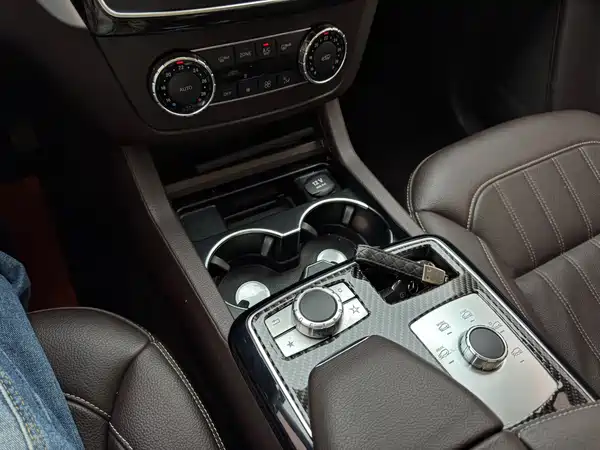 Mercedes-Benz GLE 2015