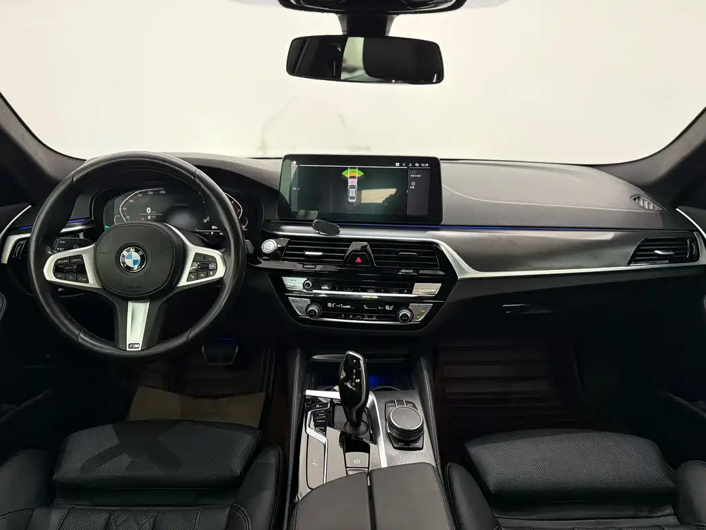 BMW 5 Series 2021