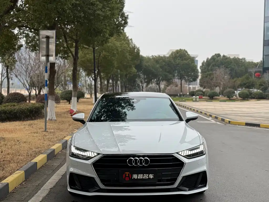 Audi A7 2023 — фото 2