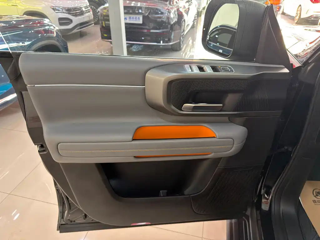 BAIC BJ40 Extended Range 2025 — фото 13