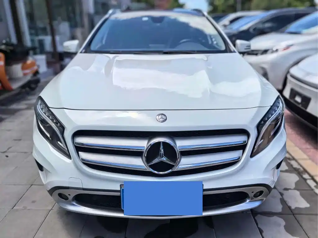 Mercedes-Benz GLA 2015