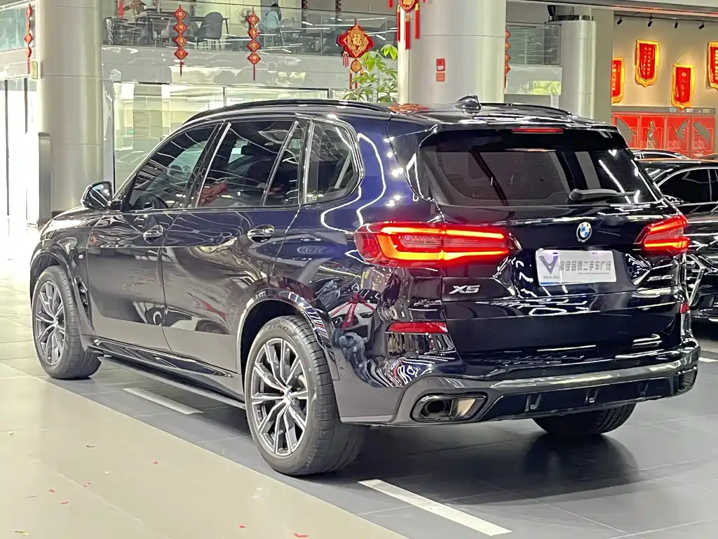 BMW X5 2023 — фото 8
