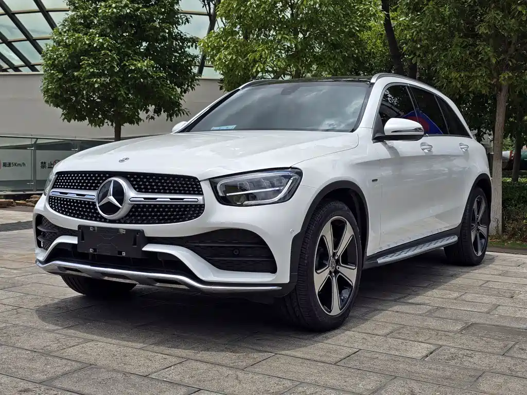 Mercedes-Benz GLC 2023