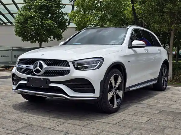 Mercedes-Benz GLC 2023