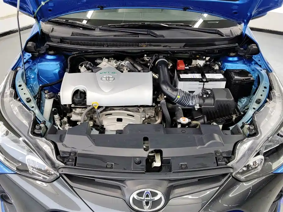 Toyota Yaris L 2020 — фото 10