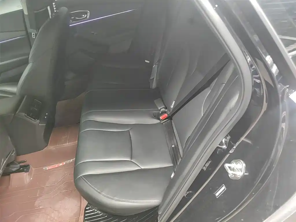 Honda Accord 2023 — фото 17