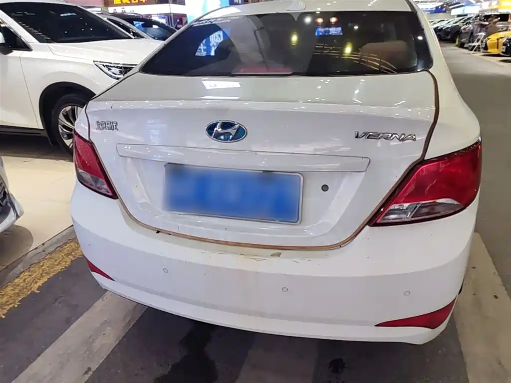 Hyundai Verna 2016 — фото 6