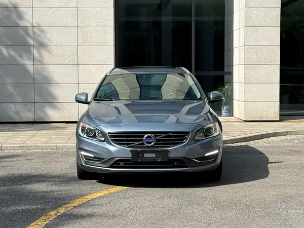 Volvo V60 2017