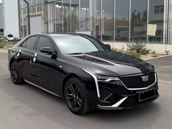 Cadillac CT4 2024